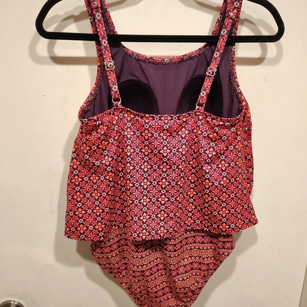 Lands' End Women's Pink Geometric Print One Piece Faux Tankini Swimsuit Sz 8